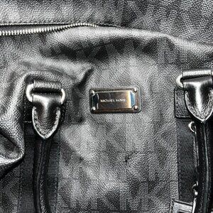 Michael Kors Weekender travel bag